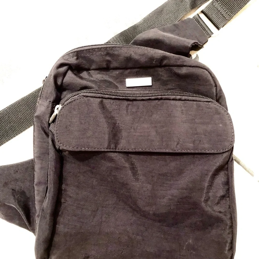 Baggallini Crossbody Backpack Style Bag - Picture 2 of 7